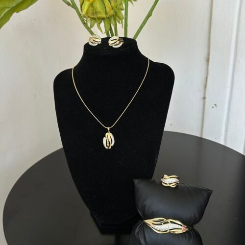 Golden Ripple Elegance Set